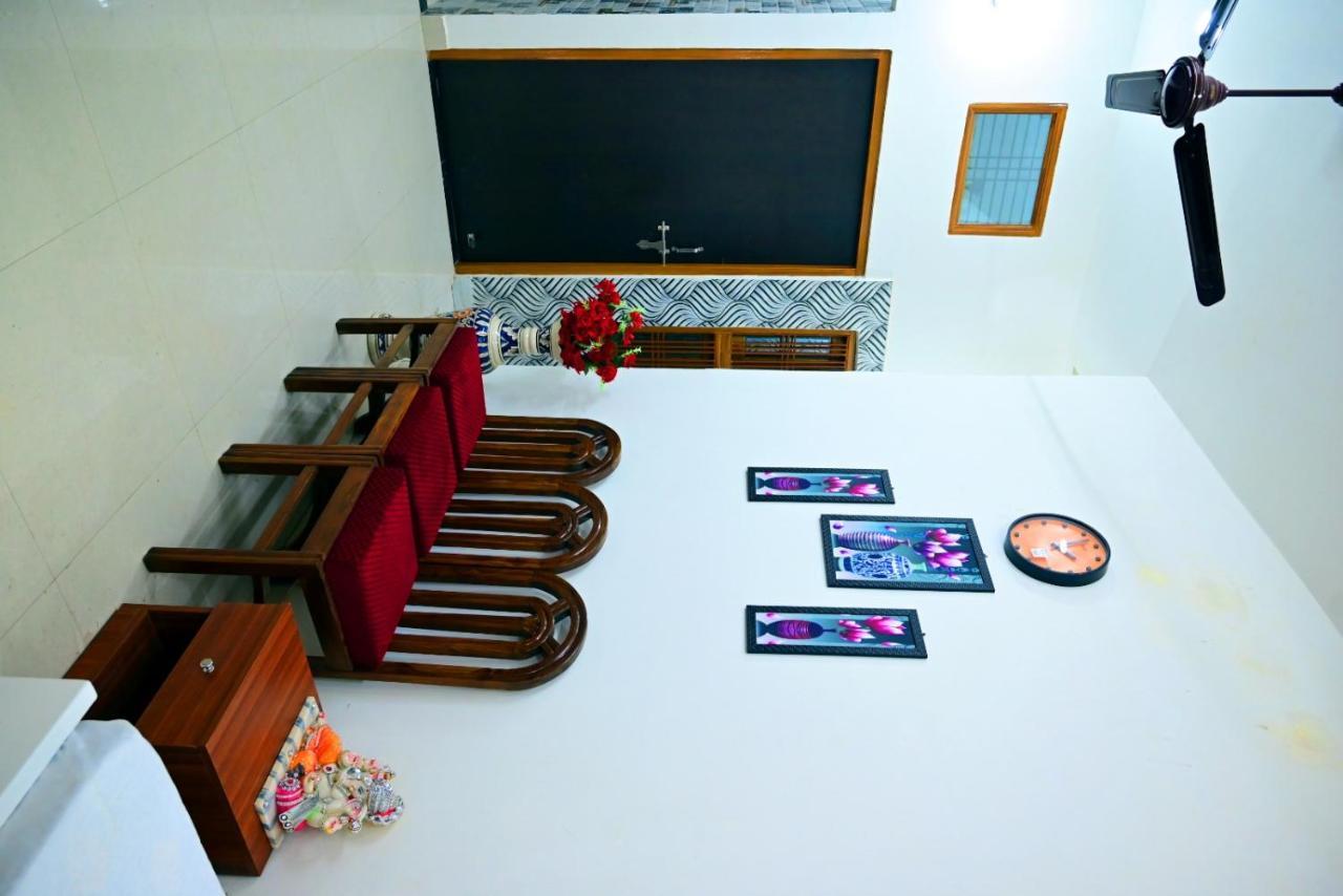 Devargh Residency Varanasi Luaran gambar