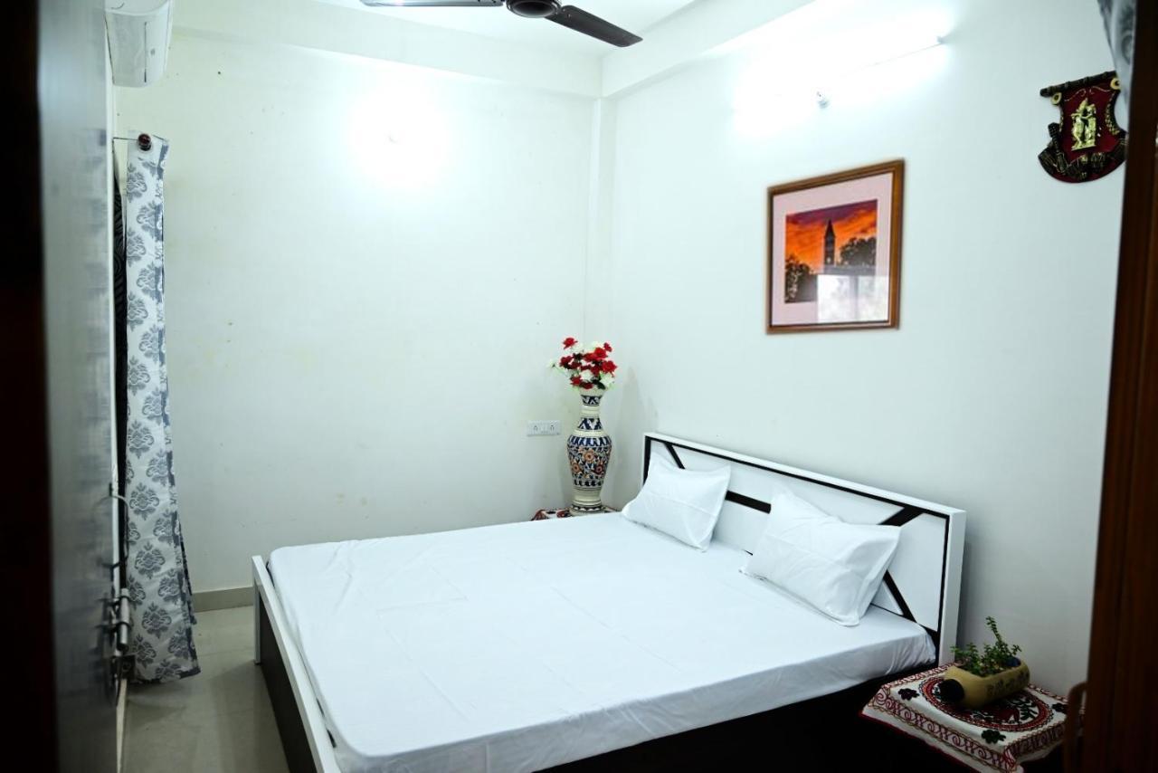 Devargh Residency Varanasi Luaran gambar